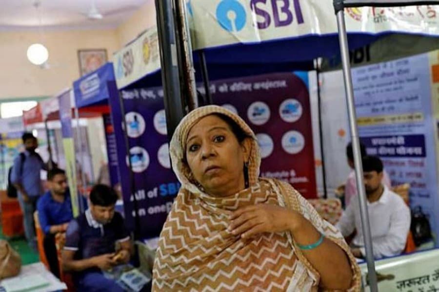 COVID-19 threatens to derail retail boom for Indian lenders