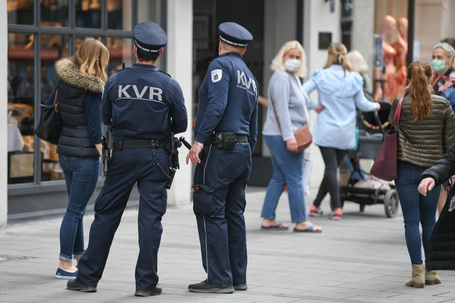 Germany's confirmed coronavirus cases rise by 342 to 174,697