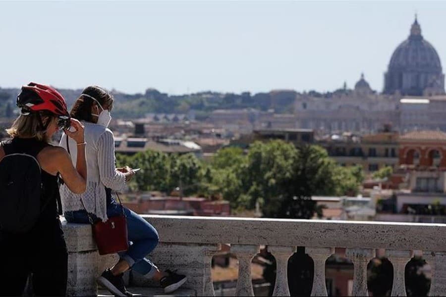 Italy's COVID-19 death toll continues to fall