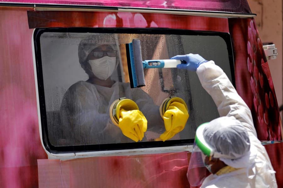 More patients than beds in Mumbai as India faces surge in virus cases
