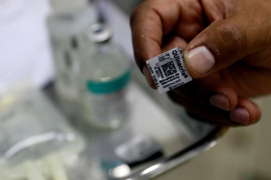 France bans hydroxychloroquine to treat COVID-19