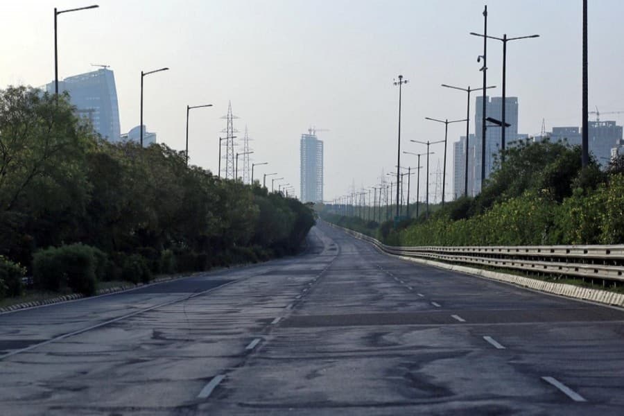 India's economy seen slowing rapidly in March quarter, with worse to come