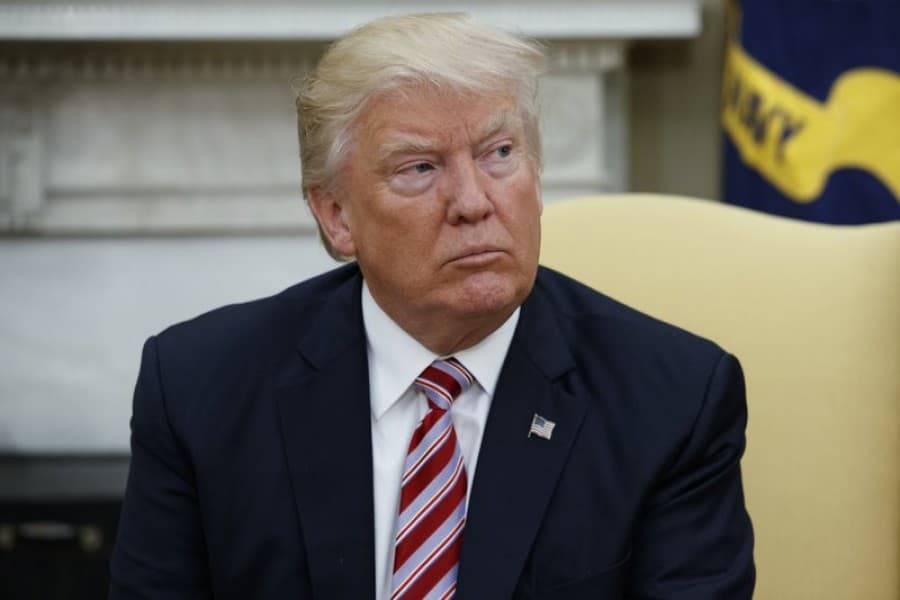 Twitter attaches disclaimer to Trump tweet for ‘glorifying violence’