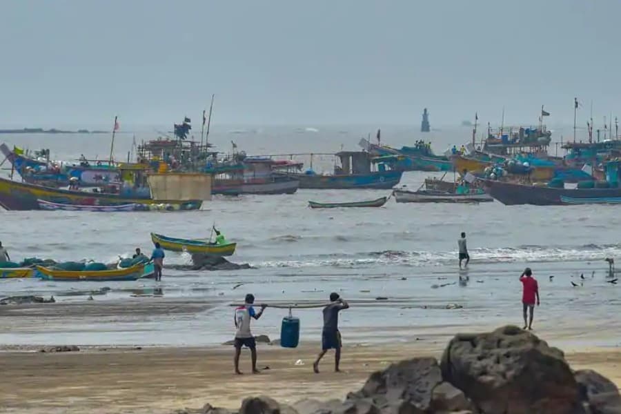 Red alert as Mumbai braces for first-ever cyclone in its history