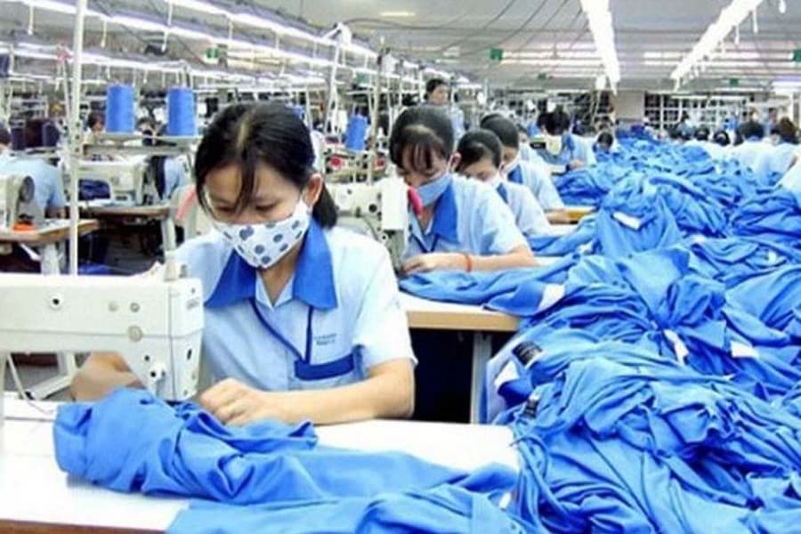 Vietnam garment export value falls 14.5pc in five months