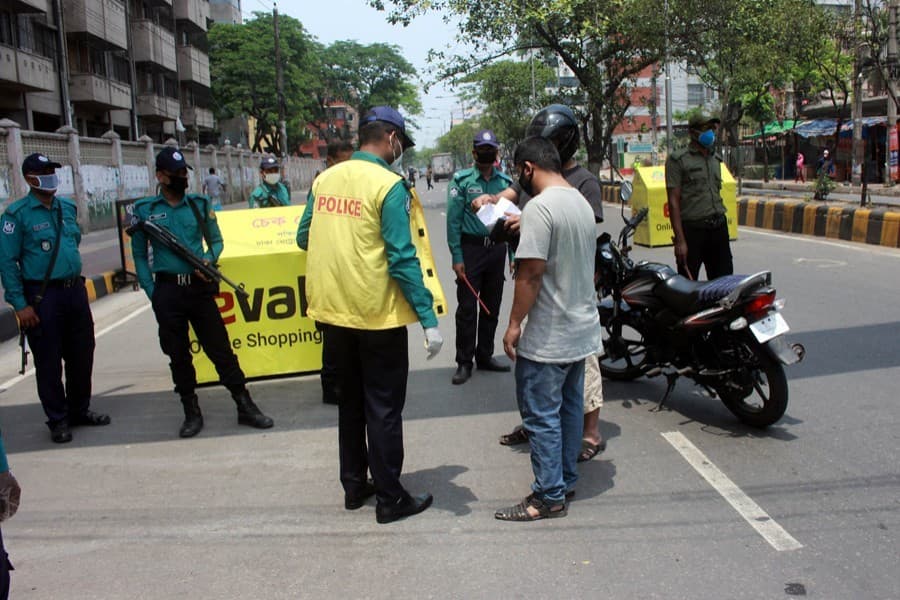 DMP fines shop owners, buses for violating health guidelines