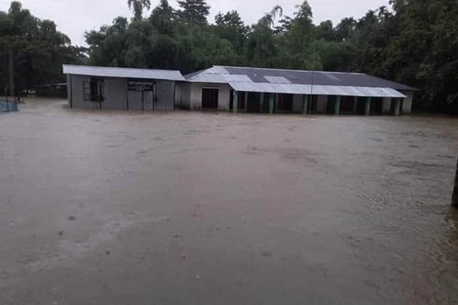 60,000 families marooned in seven northern districts