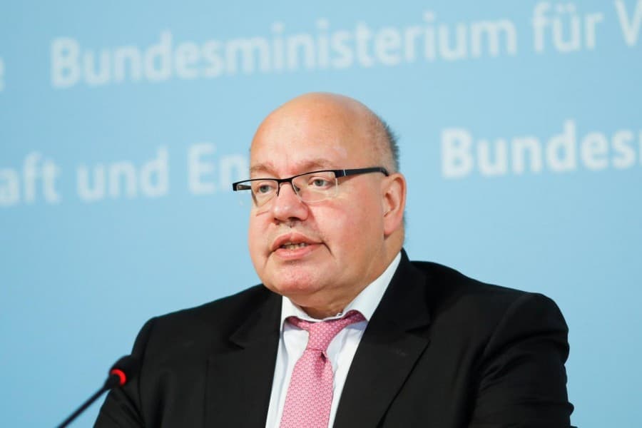 German minister sees economic recovery from October