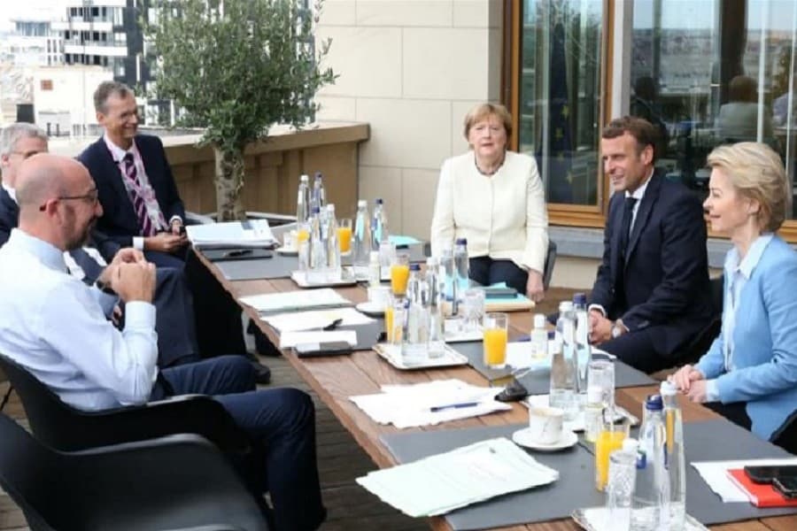 EU leaders show first signs of compromise on stimulus plan