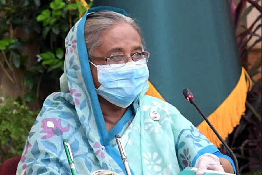 PM expresses dissatisfaction for slow pace in project works