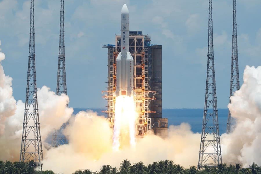 China launches independent, unmanned Mars mission