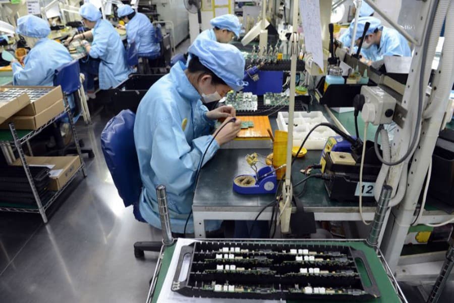 Singapore's manufacturing output declines 6.7pc on year in June