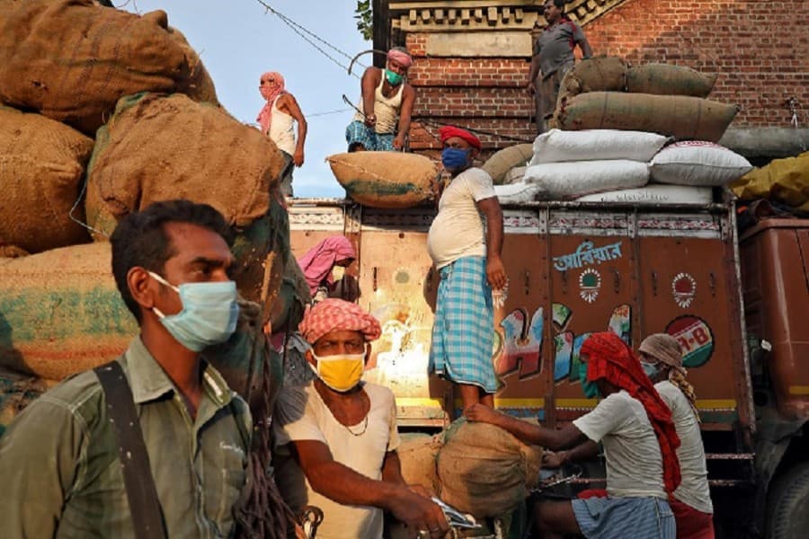 India's gloomy outlook darkens, recovery path in doubt: Reuters poll