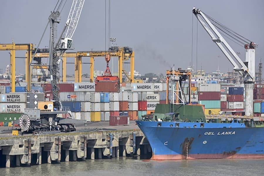 Ship arrivals at Ctg port go up in July