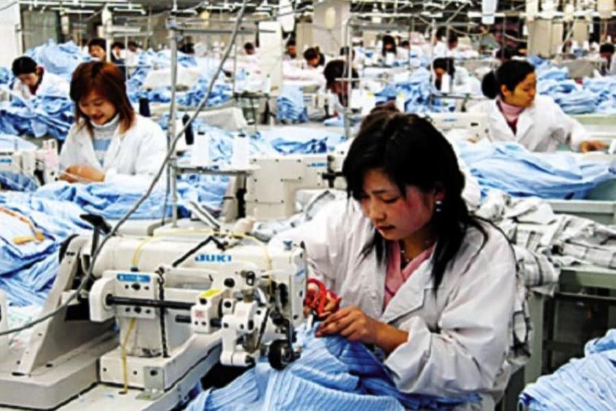 China's garment industry sees lower revenues in H1