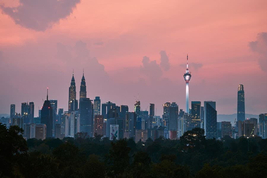 Malaysia's latest economic index shows sign of recovery in H2