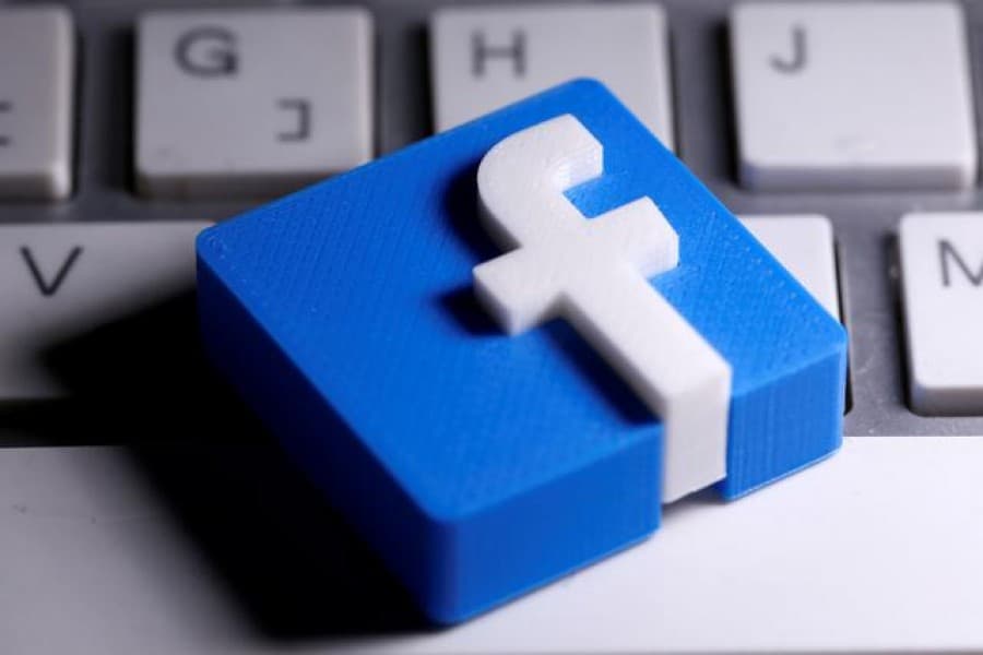 Facebook dating service is now available in Europe