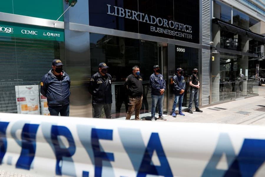 Argentine prosecutors investigate possible negligence in Maradona's death