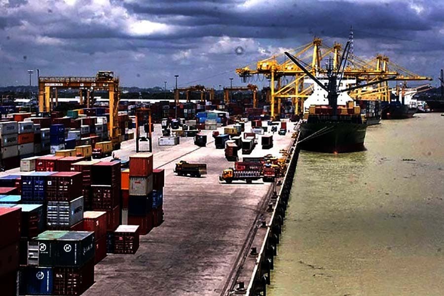 Chittagong seaport sees Covid-induced decline in container traffic