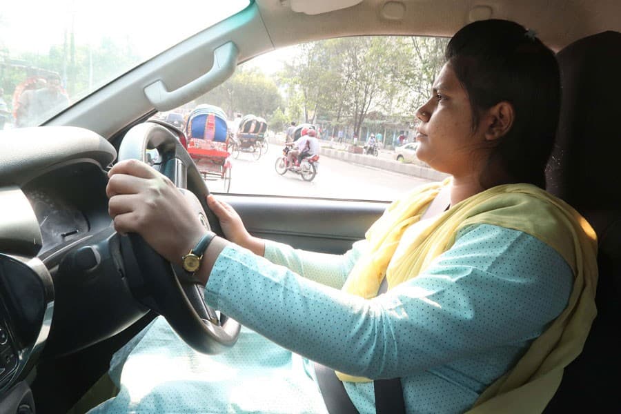 Women's economic empowerment and future development of Bangladesh