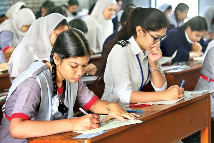 Govt asks high schools, colleges to prepare for in-person reopening