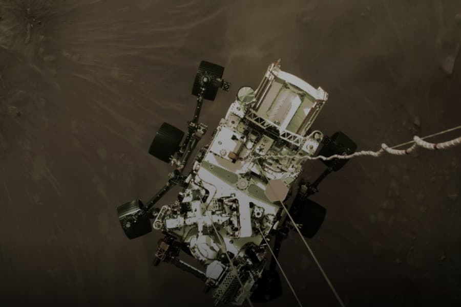 Mars rover beams back selfie from moment before landing