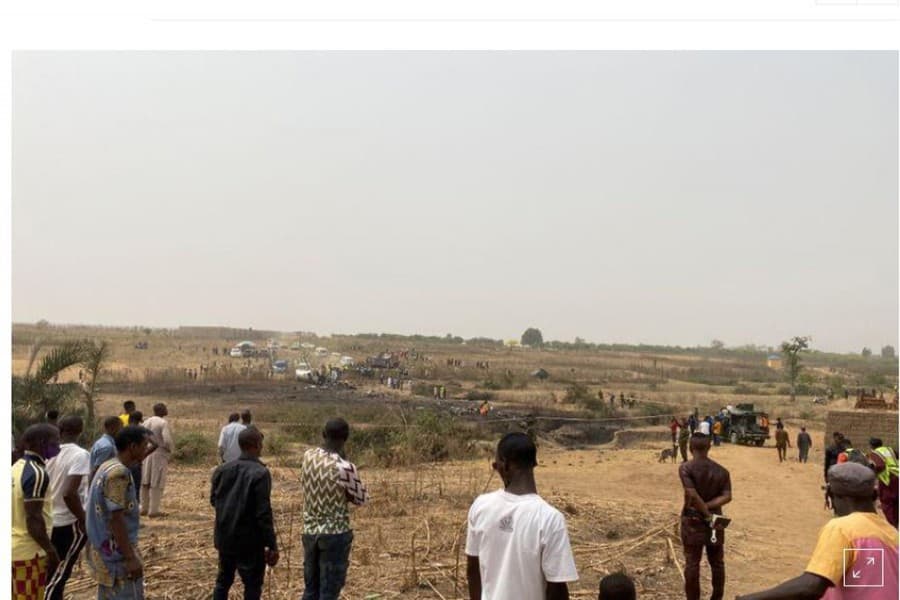 Nigerian air force passenger plane crash kills seven
