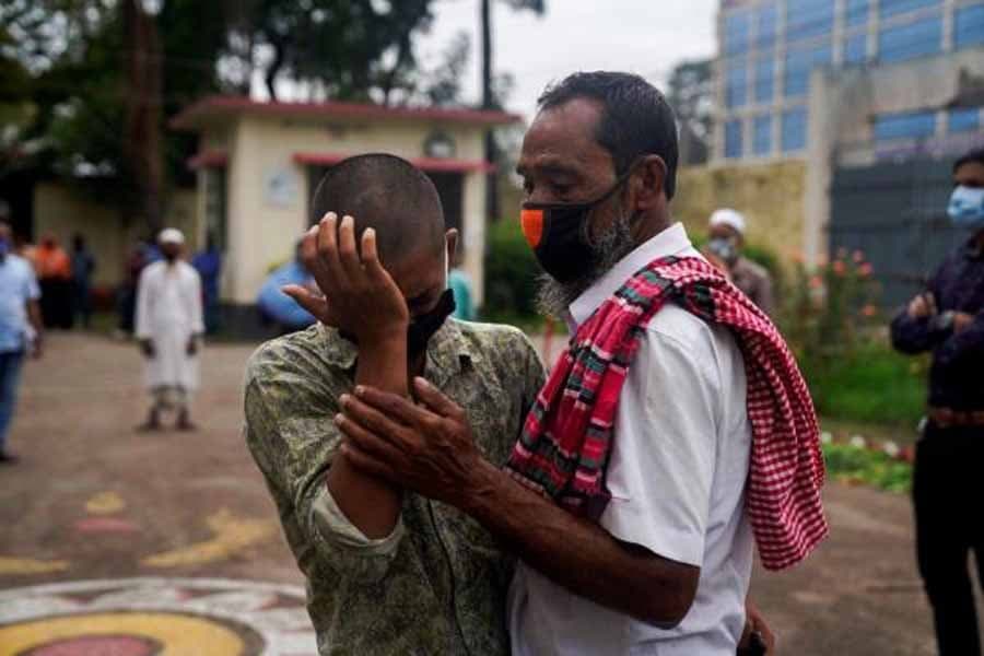 2,212 died with Covid-19 symptoms in Bangladesh: Report