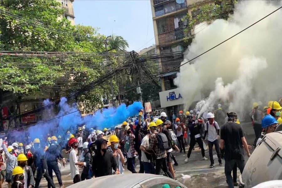Myanmar police disperse protests as ASEAN diplomatic bid stalls