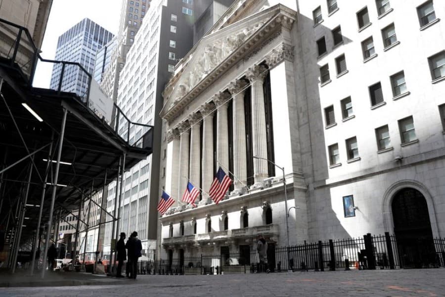 Wall Street rises on tech boost