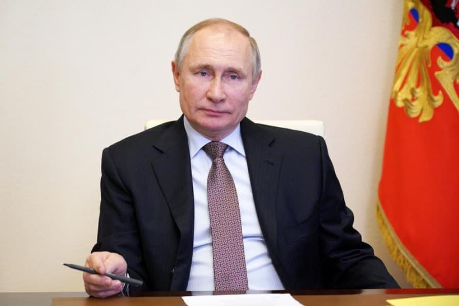 Russia's Putin signs law that could keep him in Kremlin until 2036
