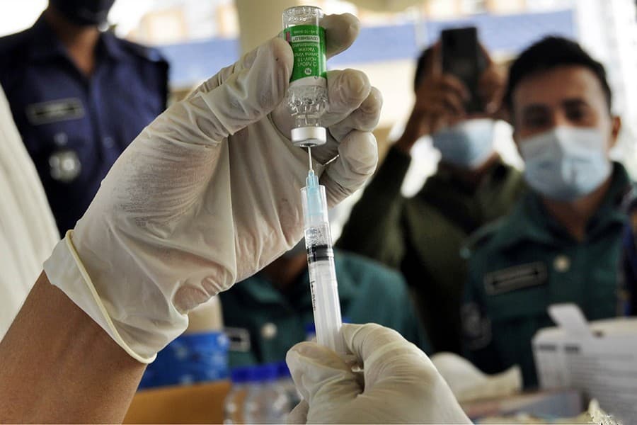 Chief Justice receives second dose of Covid-19 vaccine