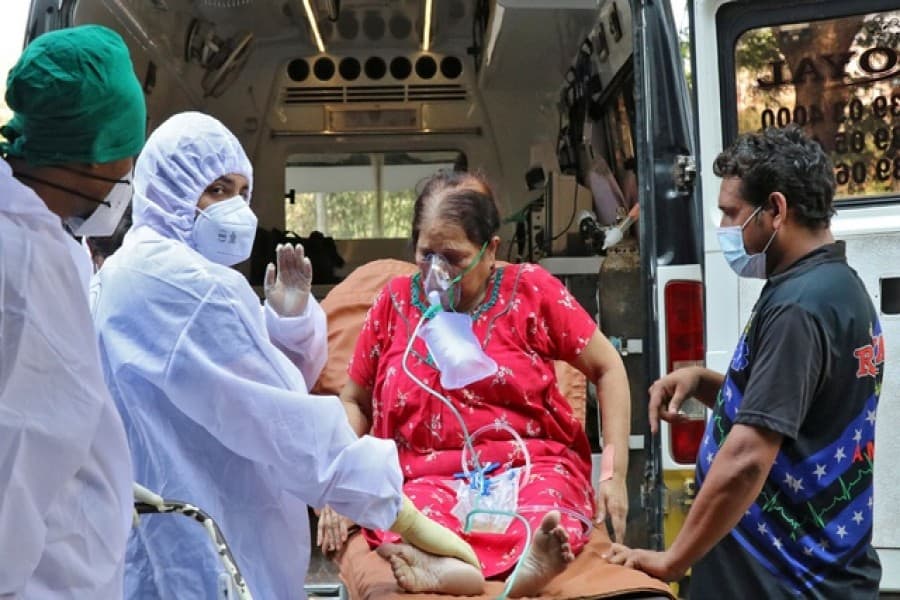 Scientist warns further Covid waves 'inevitable' in India