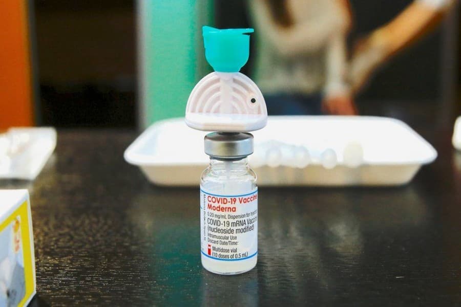 Australia secures 25m doses of Moderna vaccine as govt ramps up inoculation drive