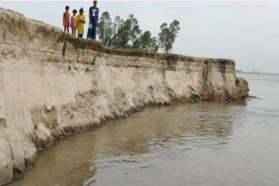 Jamuna erosion threatens 13 villages