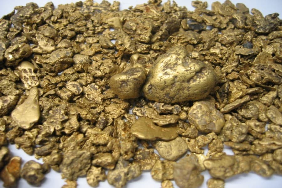 Bangladesh relaxes restrictions on raw gold imports