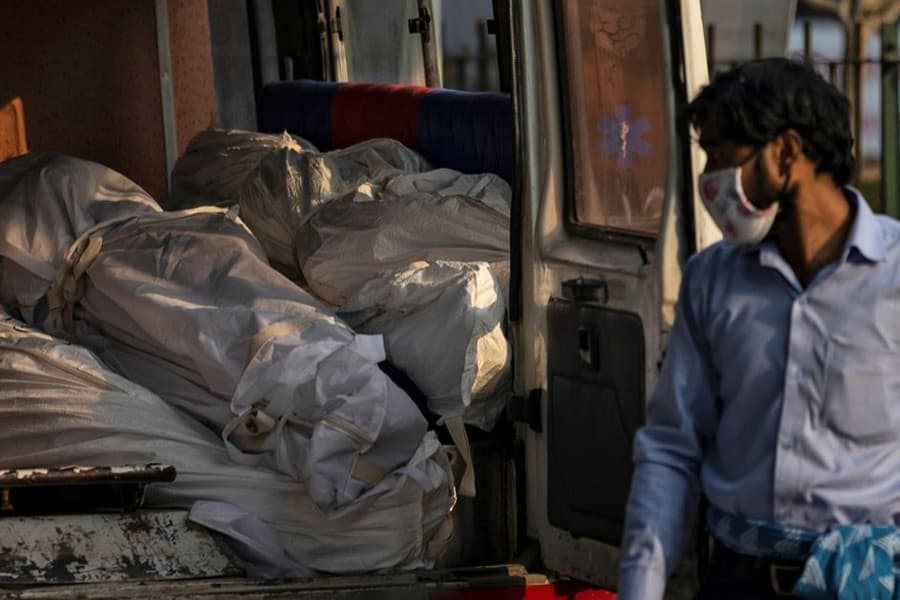 India reports 6,148 daily coronavirus deaths, a new global record