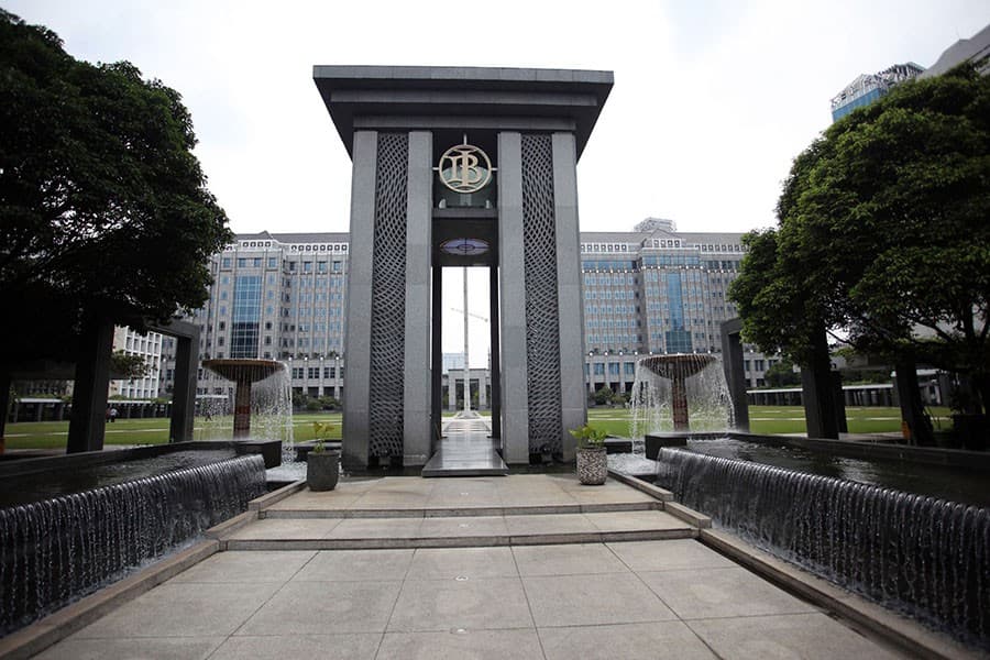 Indonesia's forex reserves climb to $137.1 billion in June