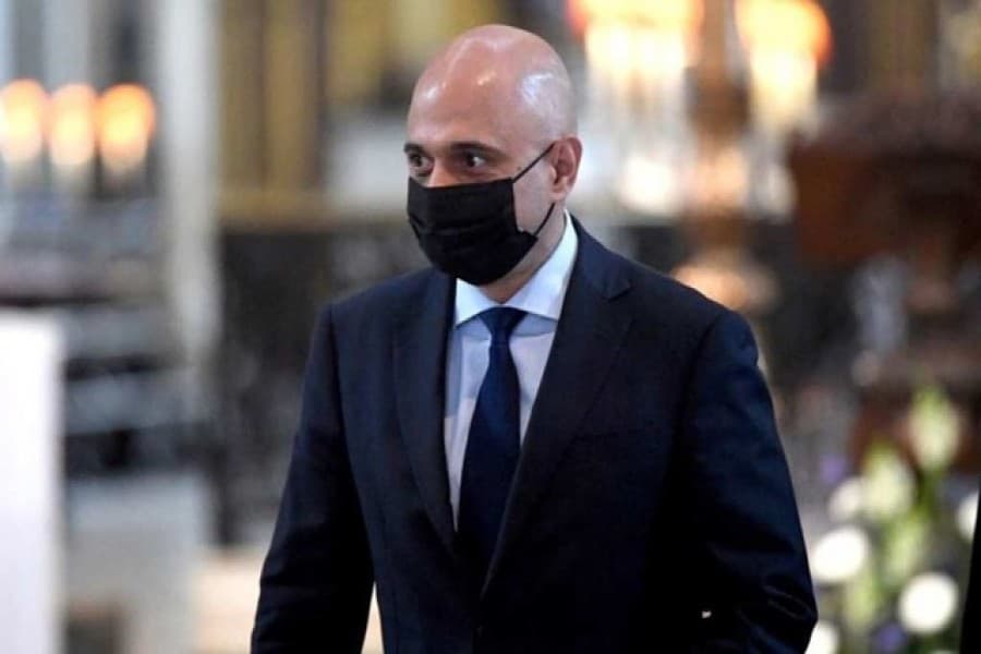 UK health minister tests Covid positive