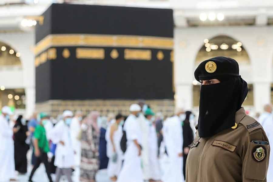 Saudi women stand guard in Makkah during Hajj for the first time