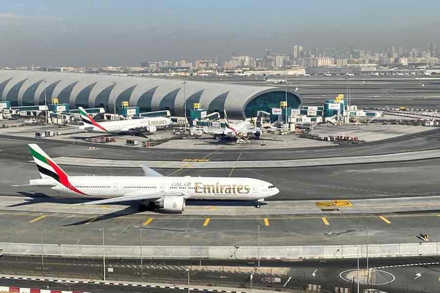 UAE lifts ban on transit flights