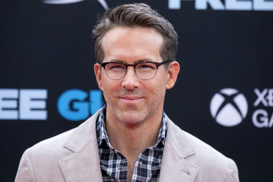 Delta disrupts Hollywood's box office comeback