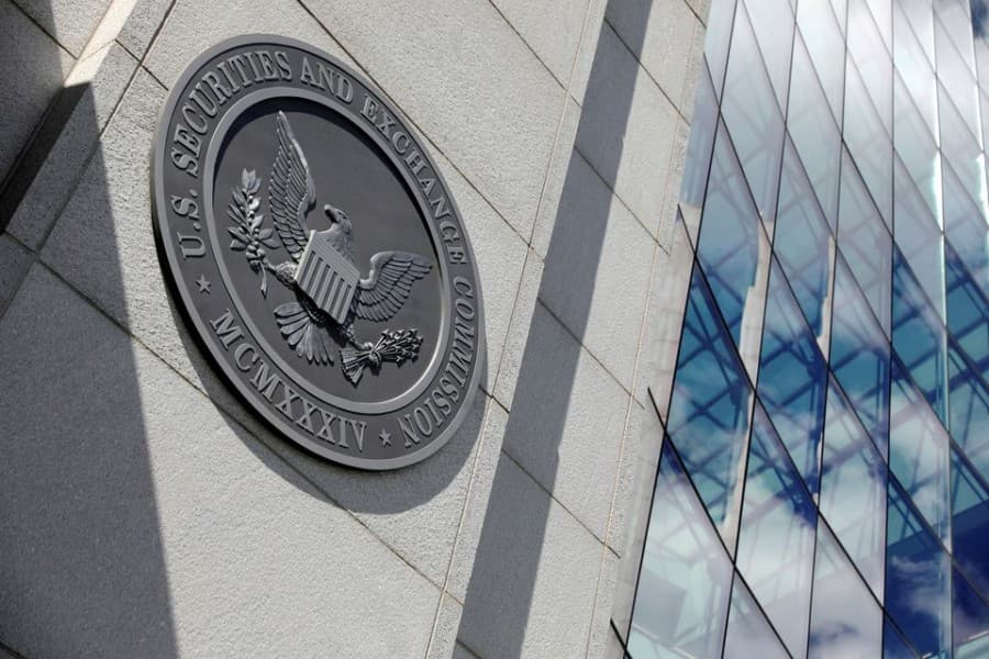 US SEC charges broker-dealers, investment advisors over cybersecurity failures