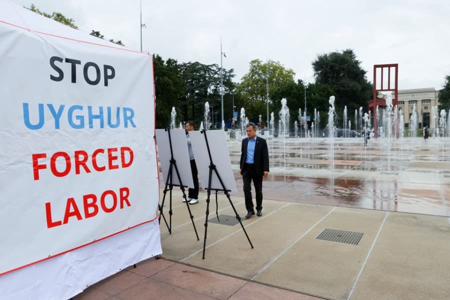 'Wall of the Disappeared' in Geneva