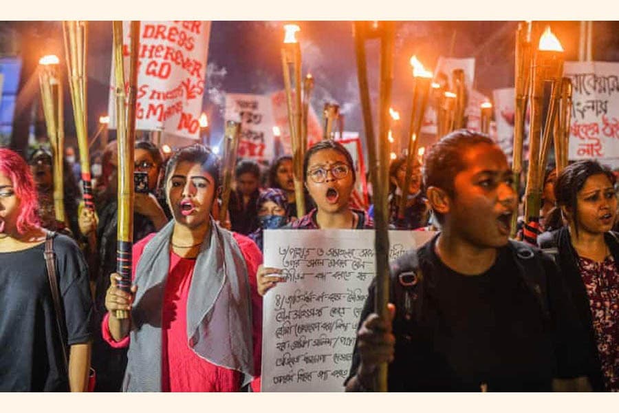 Interactive engagement between gender and race intersectionality