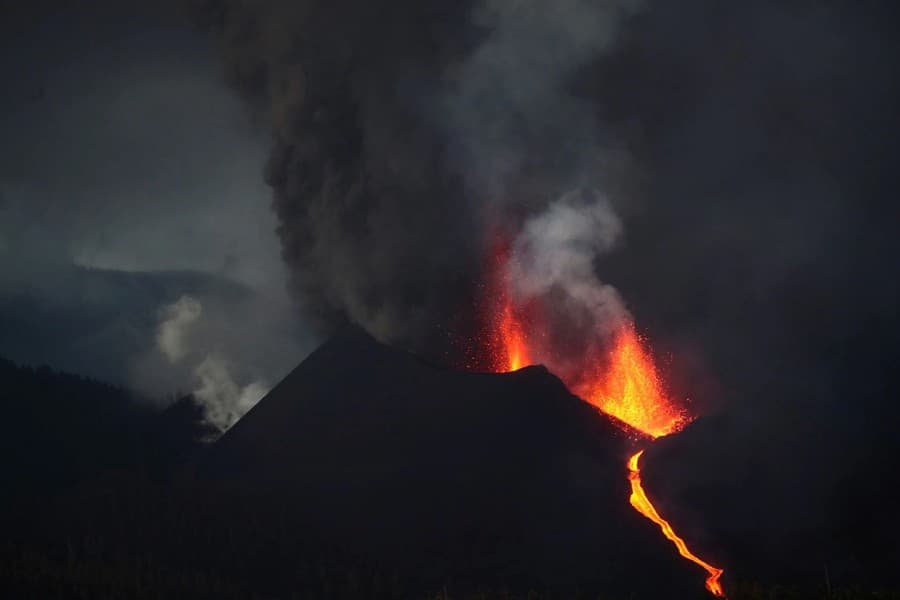 Red-hot lava threatens homes in Spain's La Palma, as hundreds evacuated
