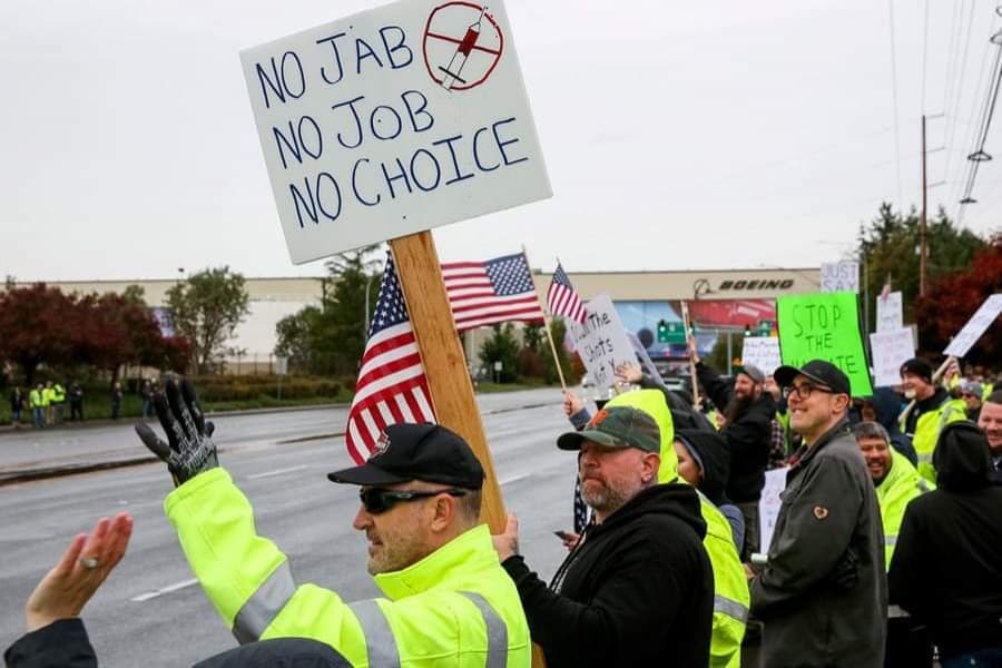 Thousands of unvaccinated workers across US at risk of losing jobs