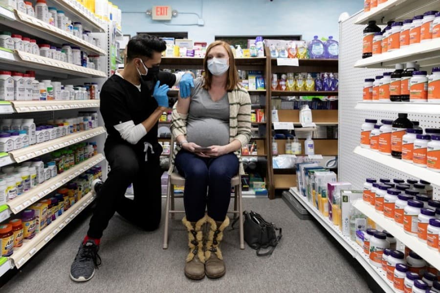 Covid vaccines not linked to pregnancy loss, study finds
