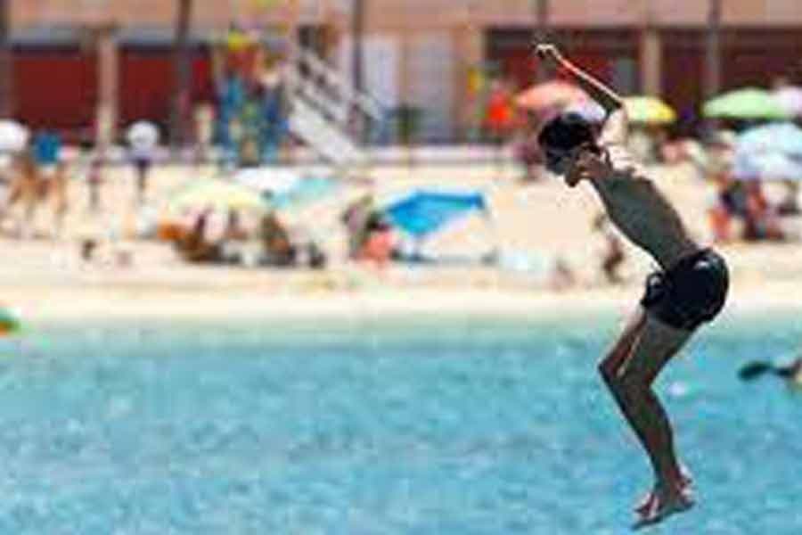 Spain sees tourism back to pre-pandemic levels in 2022
