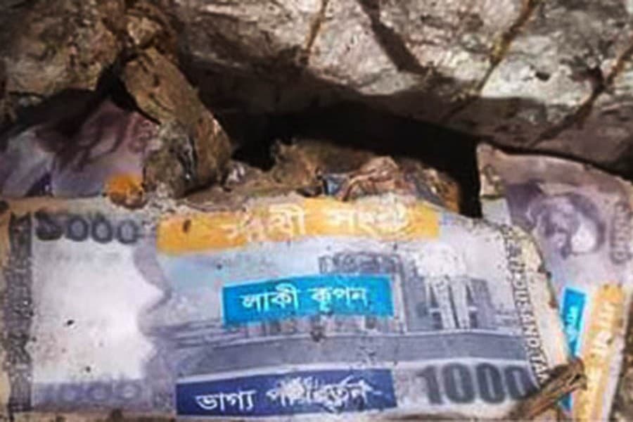 Man finds Tk 6.6m while fishing in Lalmonirhat pond